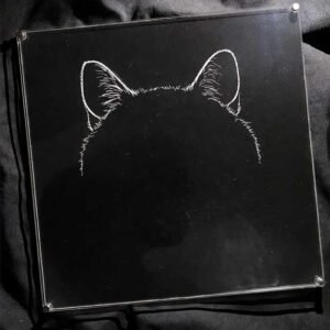 Hand-drawn outer contour of a cat engraved on a single acrylic sheet, showing the basic head shape and ear outline for a custom pet acrylic engraving artwork