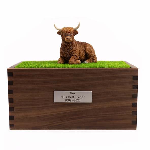 Bespoke large North American Walnut pet memorial urn for special requests, featuring unique 3D modeling and personalized engraving for any animal.