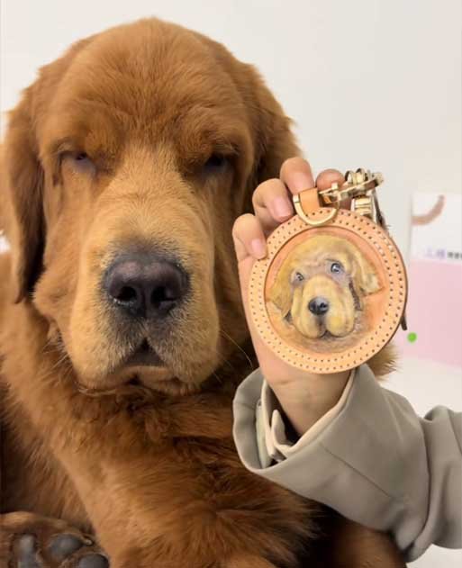 Custom leather pet portrait gift from photo in Freiburg im Breisgau Germany, handcrafted pet memorial leather artwork with natural aging texture, real customer order January 2024